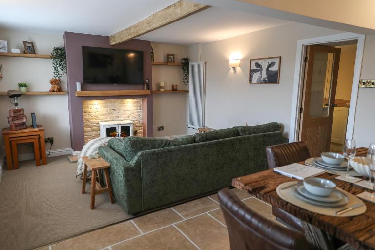 Sunset Cottage - 55 South Lane - B&B Huddersfield