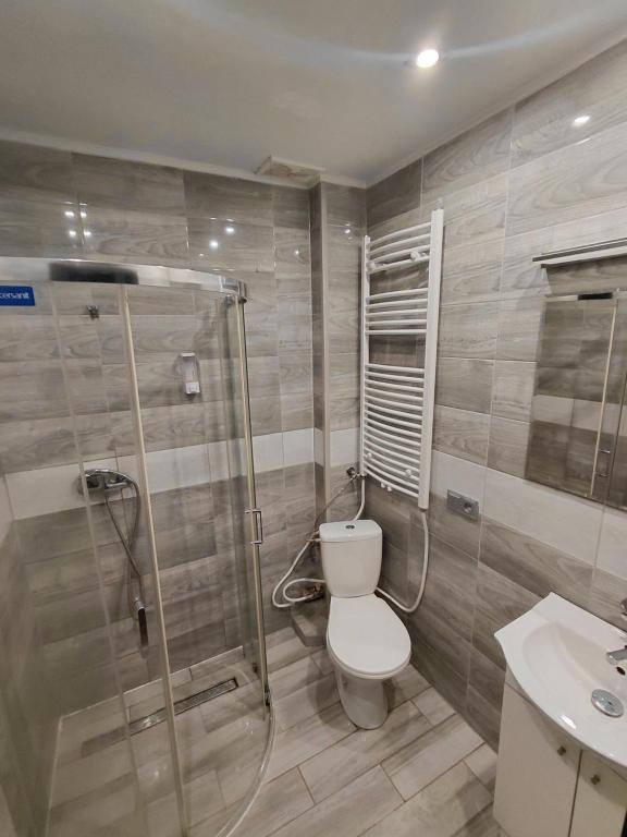 Usługi Hotelarskie Jan - B&B Ząbki