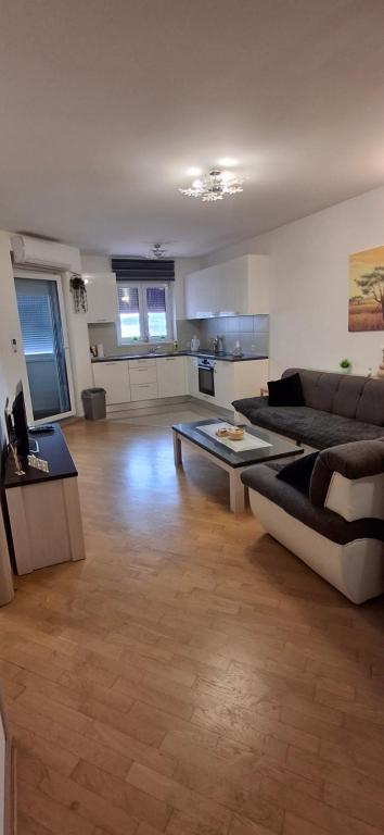 Apartman M&B - Ferienwohnung Livno