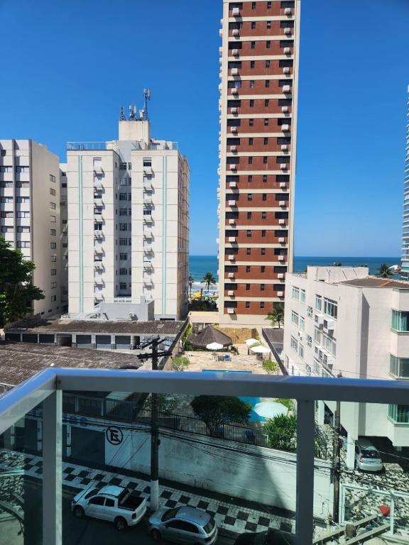 Apartamento Astúrias a menos de 50m da praia - B&B Guarujá