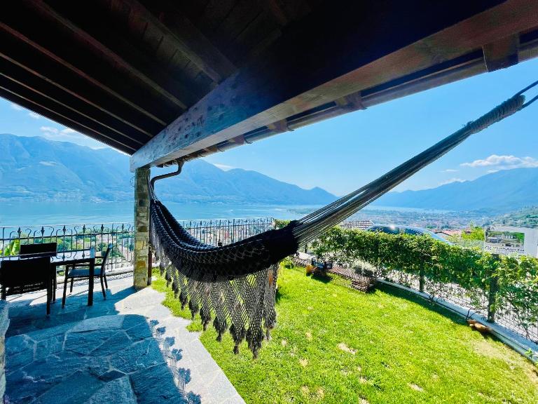 Charmantes Rustico La Vedetta mit Terrasse - B&B Minusio