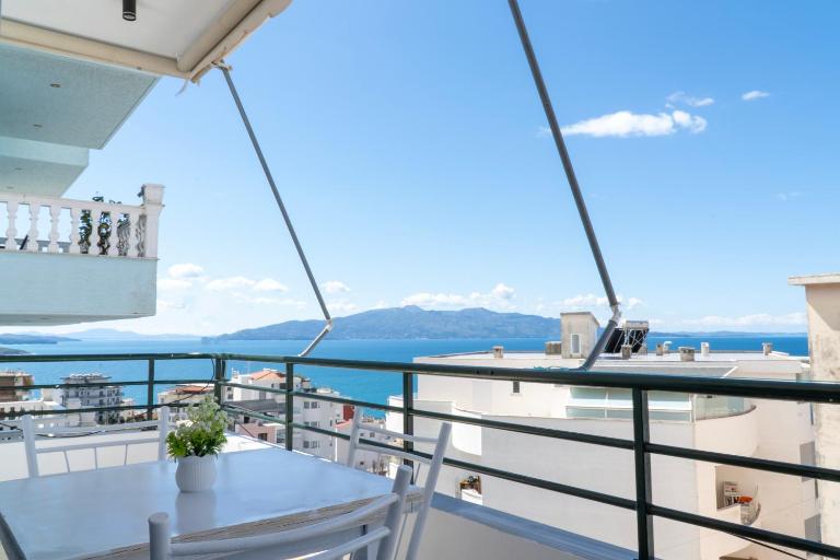Sarande sea view apartment - B&B Sarandë