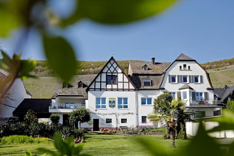 Apartment MOSELGARTEN - Domherren-Suite - Ferienwohnung Piesport