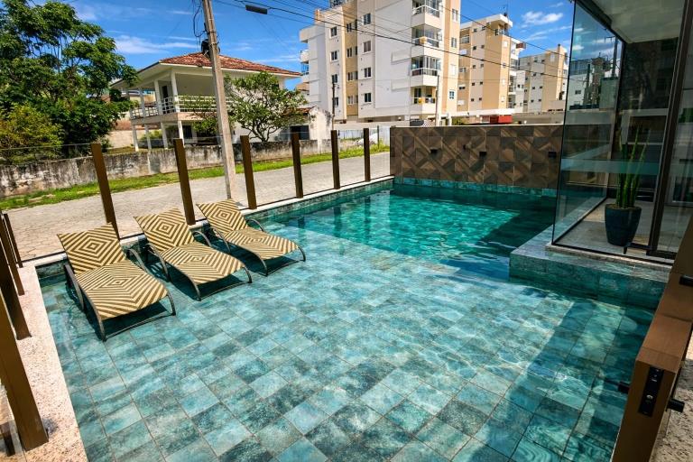 Paraíso em Palmas com Piscina - 3 min do mar a pé! - B&B Governador Celso Ramos