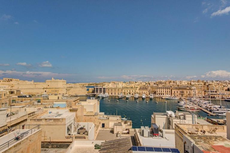 Grand Harbour House 4 Duplex PH With Harbour Views - B&B Senglea