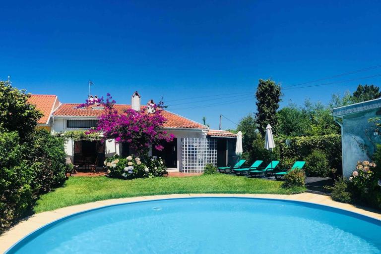 Casa de praia com piscina - B&B Árvore