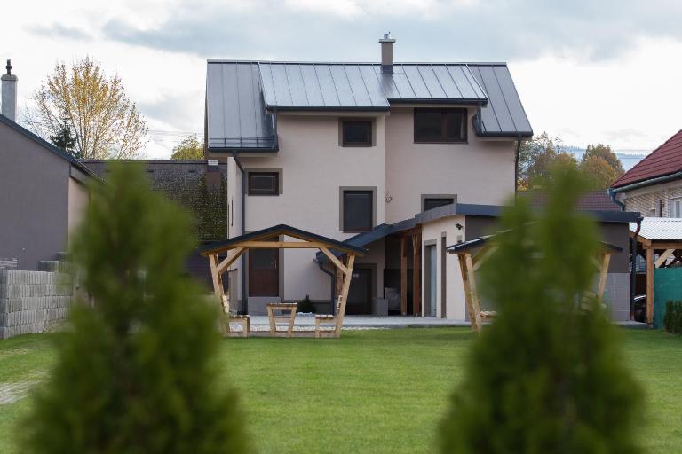 Apartmány Janka + camp - B&B Bešeňová
