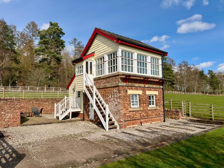 The Signal Box at Cliburn Station - Ferienwohnung Penrith