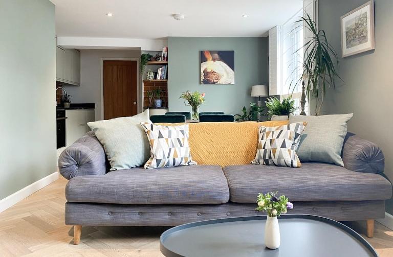 The Old Stables - 1 Bed Apartment - Town Centre - Parking Permit - B&B Dartmouth