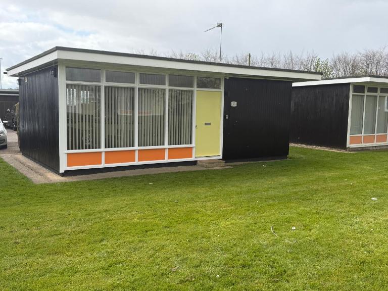2 Broadside Chalet Park - B&B Stalham