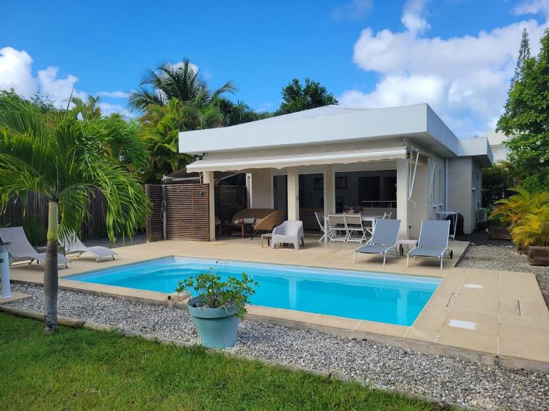 Villa VIP 6 personnes - piscine et jardin tropical - B&B Saint-François