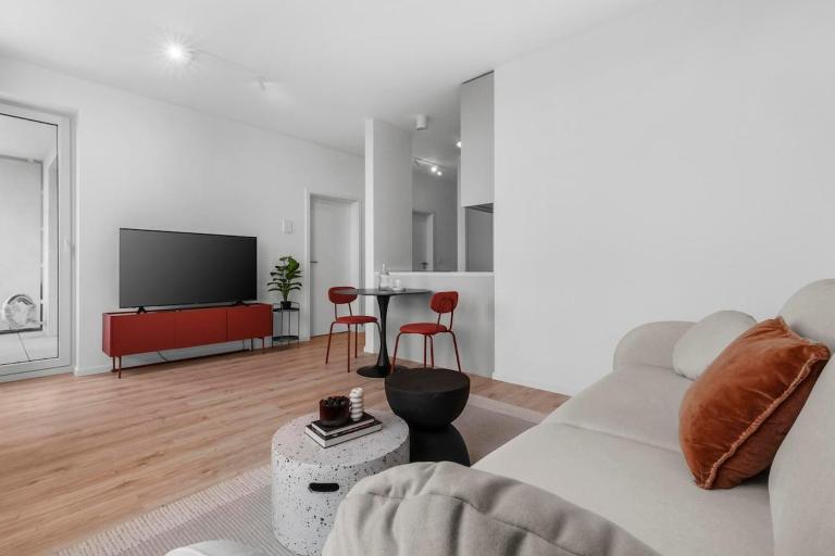 Slnečnice 1-Bedroom Apartment on Floor 6 with Parking by SkyViews - B&B Janíkov