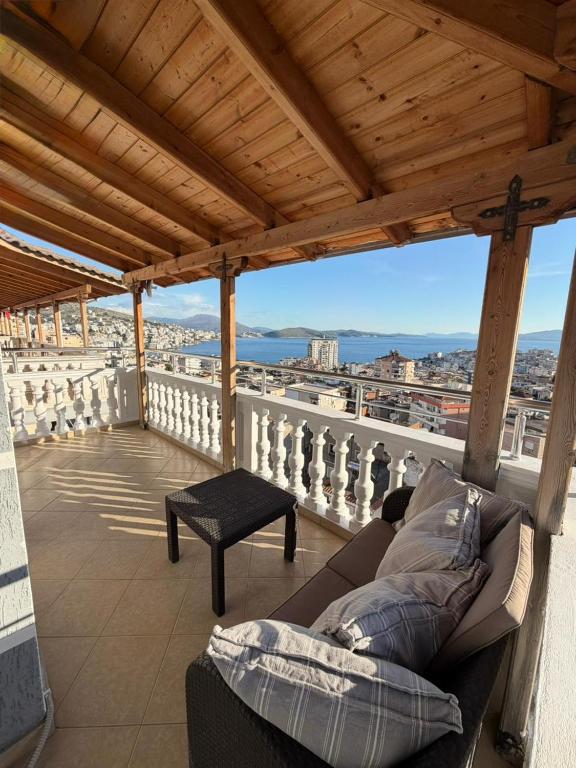 Black Marlin Luxury Penthouse Saranda - B&B Santi Quaranta