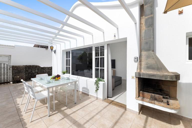 Casa El Golfo - N 6 by Escape Home - Chambres d'hôtes Puerto del Carmen