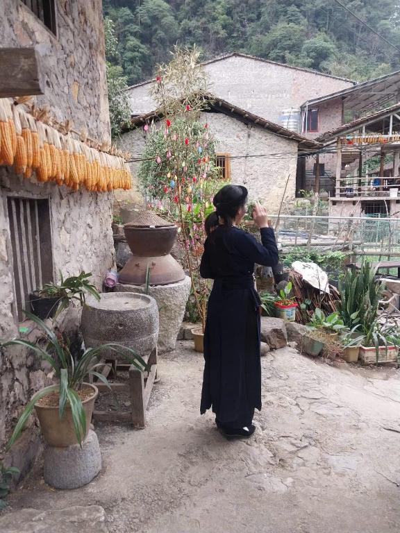 Triệu hoan homestay nhà sàn cổ tại làng đá cổ Khuổi ky - Chambres d'hôtes Thâm Thao