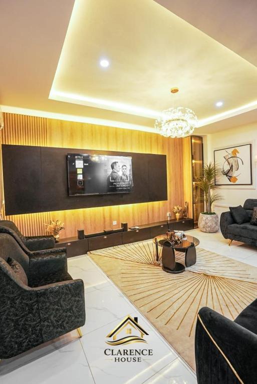 Clarence House - B&B Ikeja