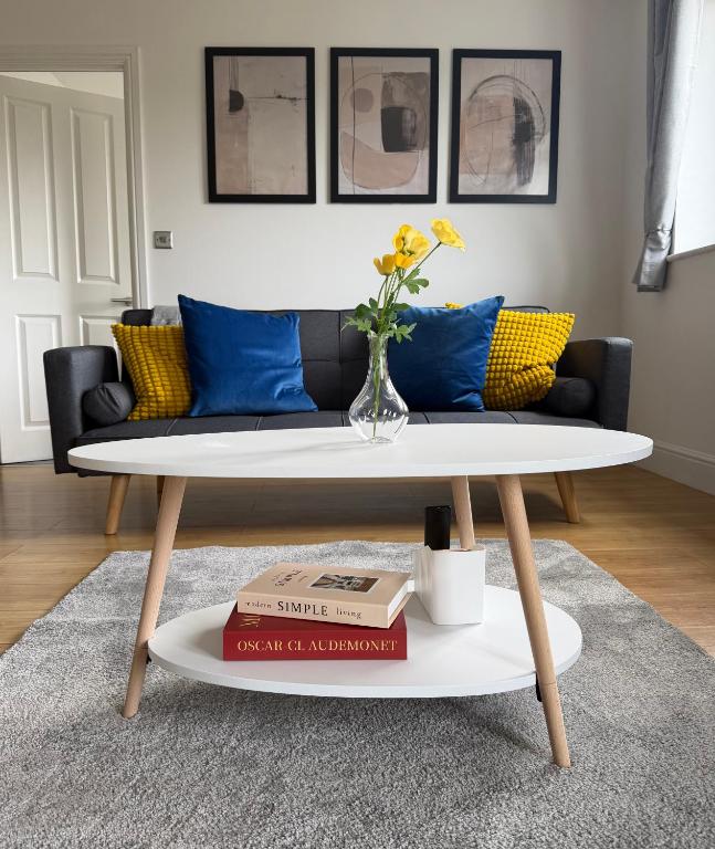 Modern 2 Bed Flat, Free Parking, Central Hemel - B&B Hemel Hempstead