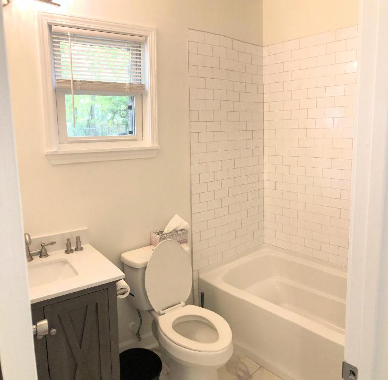 LakewoodLyon Park Renovated Cottage Near Duke 23B - B&B Durham