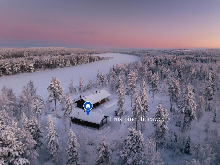 Frostpine Hideaway - Cozy new log cabin near Rovaniemi - Chambres d'hôtes Rovaniemi