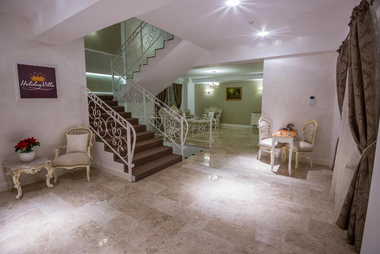 French Boutique - B&B Braşov