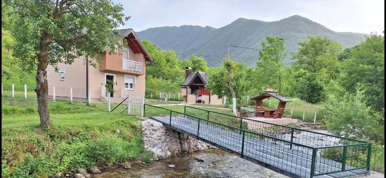 Vila-kuca"Jasmin"pored rijeke i jezera - Ferienwohnung Konjic
