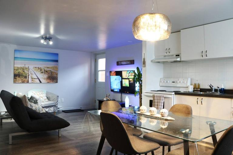 Great spot, adventure, lakes, trails, and nature - B&B Sherbrooke