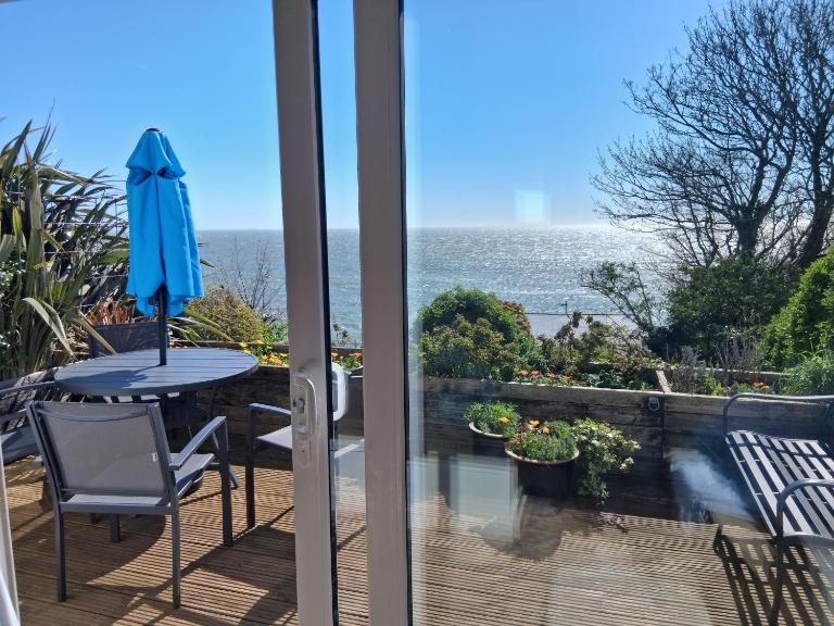 Seaglass sea views parking ferry savings - Ferienwohnung Ventnor