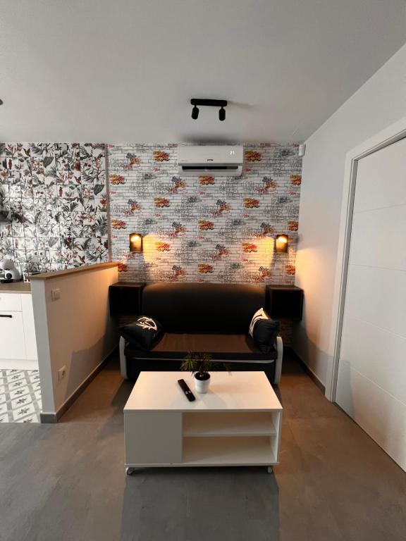 R4 Espacio ideal trabajo y descanso junto a Metro Madrid - B&B Madrid