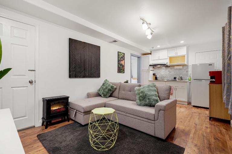 Modern 1BR 1Bath with Living Area near SFSU - B&B San Francisco