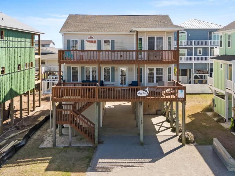 Lazy Lea 3 a spacious 5 bedroom home perfect for up to 13 guests - B&B Ocean Isle Beach