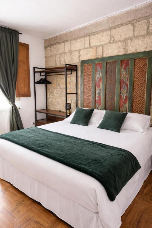 Bari LandLord 71 - Central Rooms - B&B Bari