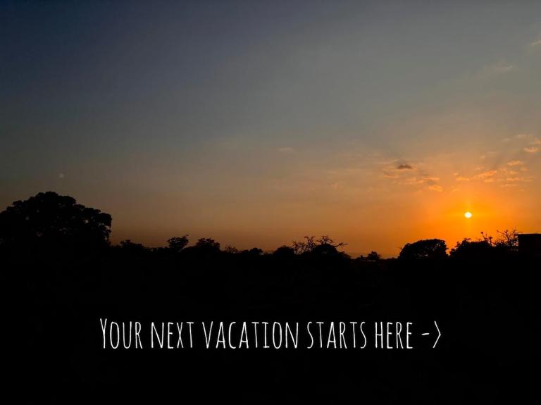 Sundown Slumber 2BHK with Terrace and Mountain Views - B&B Dehradun
