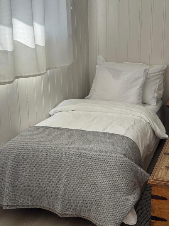Sokkelleilighet på Sola - Chambres d'hôtes Sola