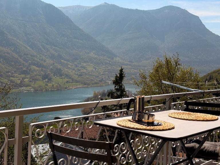 Casa Lagò Lagò Panoramic Apartment - B&B Ranzanico