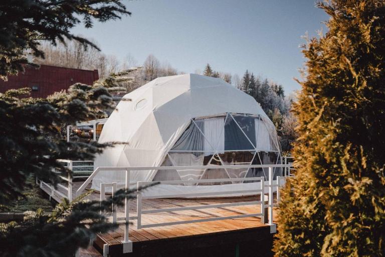 Hain Glamp Karkonosze - namiot z jacuzzi i sauną - Bed and Breakfast Przesieka