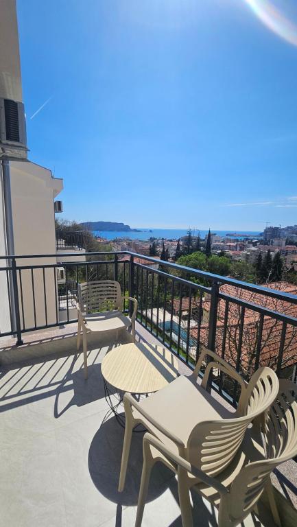 Apartman Budva Podkosljun - Bed and Breakfast Budva