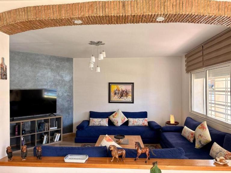 Spacious 2BR near Coast - Terrace & Free Parking - B&B Rabat