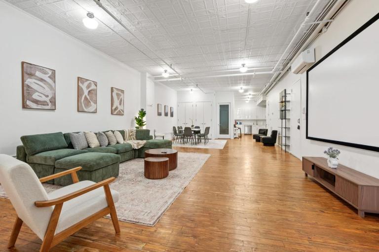 Nolita 2500 Square feet Loft with 6 BR 2BA - Bed and Breakfast New York
