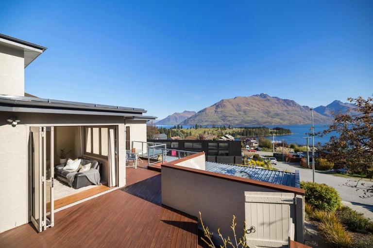Alpine Lakeview 9A - Bed and Breakfast Queenstown