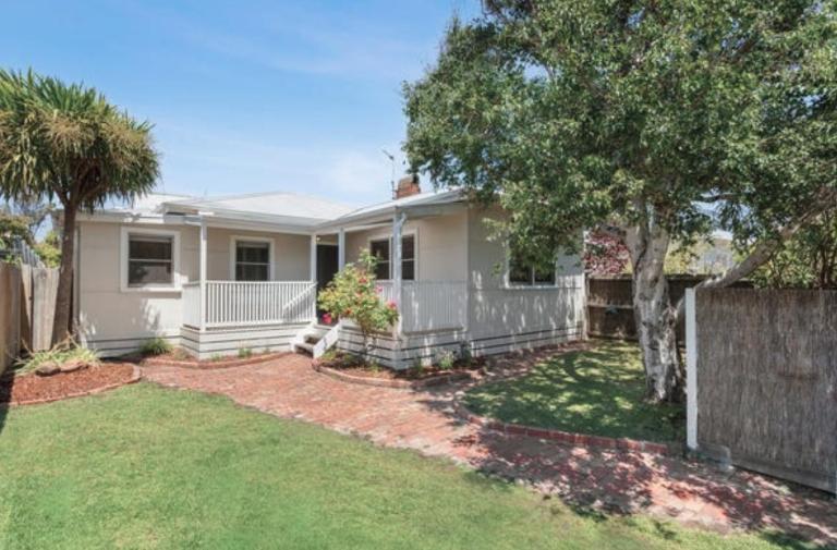 Zeally Bay Surf'n'Stay - Bed and Breakfast Torquay