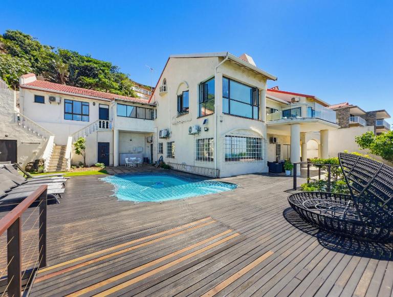 The Coastal Crown - B&B Ballito