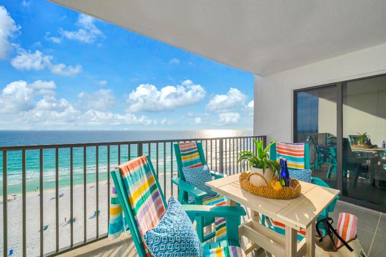 Emerald Towers 1203 - Aqua Vista Getaway - B&B Destin