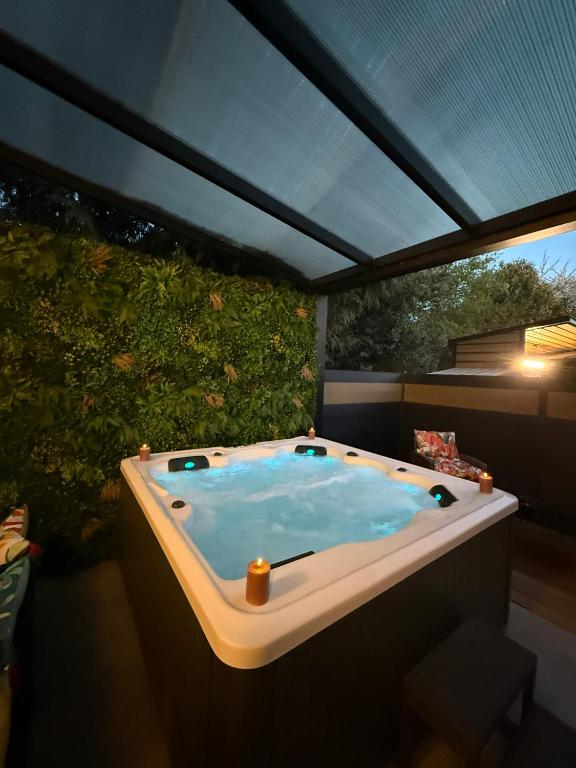 Résidence du Golf - Jacuzzi et Parking Gratuit - B&B Biéville-Beuville