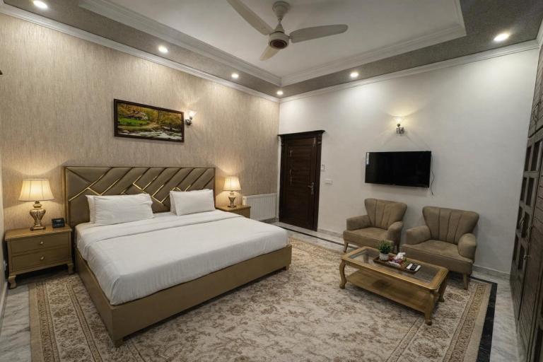 Monal Family Guest House - Bed and Breakfast Islamabad
