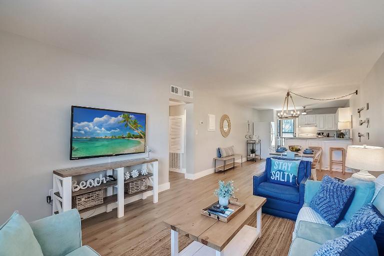 Venus 108 - Stay Salty - B&B Fort Walton Beach