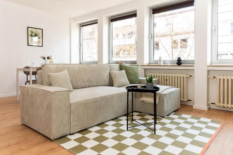Modernes Apartment im Essener Stadtkern mit Parkplatz - Ferienwohnung Essen