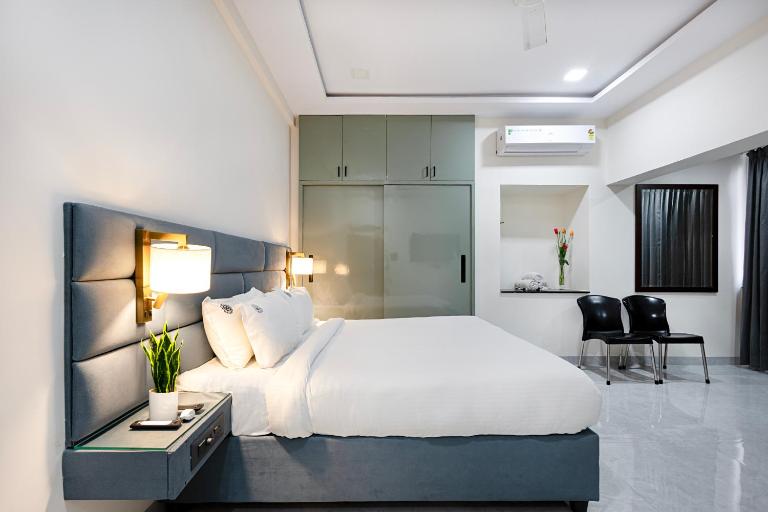 Blak&Wite VILLA 3BKH RK BEACH - Chambres d'hôtes Rasapūdipalem