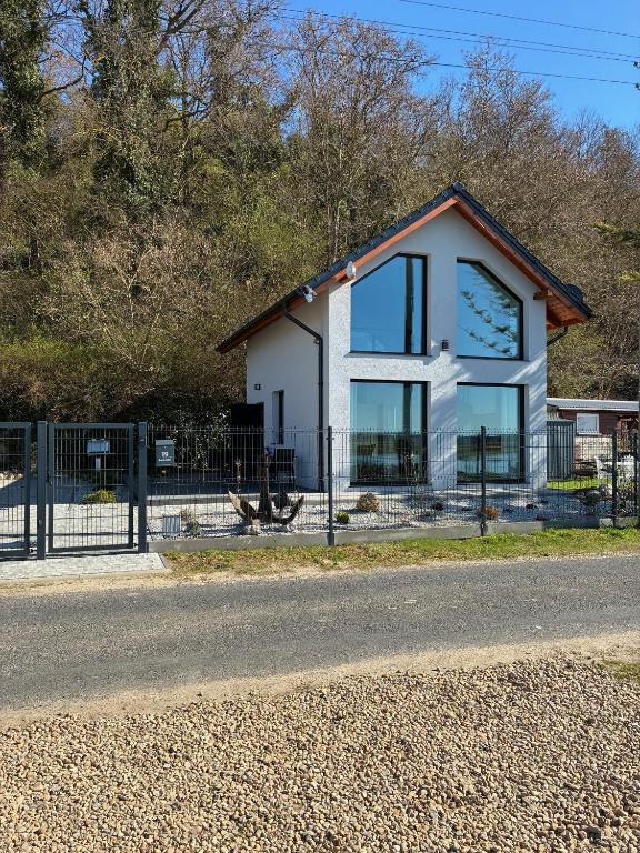 Domek Nad Odrą - B&B Krajnik Dolny