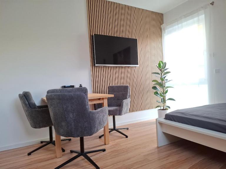1-Zimmer Wohnung im grünen Stadtgrenze Frankfurt - B&B Bad Vilbel