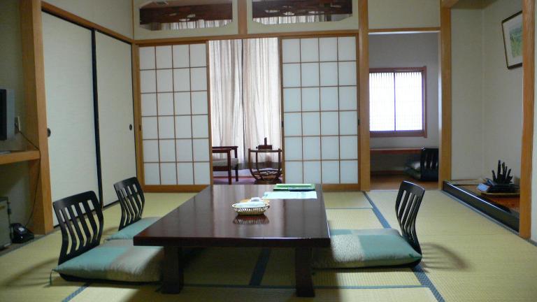 Oyado Sansui - Bed and Breakfast Komaba